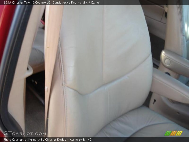 Candy Apple Red Metallic / Camel 1999 Chrysler Town & Country LX