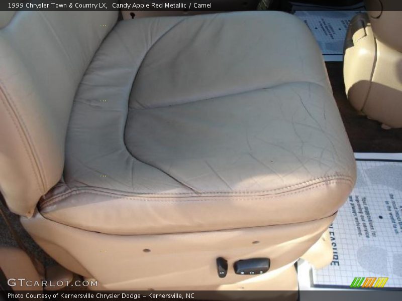 Candy Apple Red Metallic / Camel 1999 Chrysler Town & Country LX