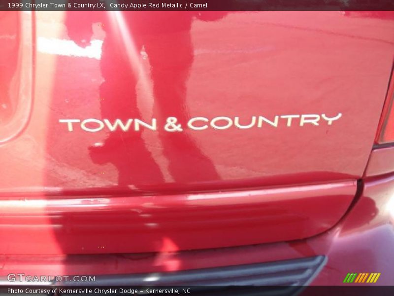 Candy Apple Red Metallic / Camel 1999 Chrysler Town & Country LX