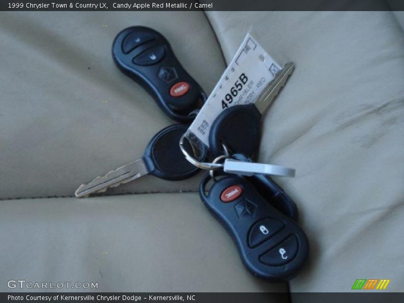 Candy Apple Red Metallic / Camel 1999 Chrysler Town & Country LX