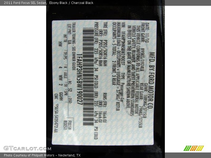 Ebony Black / Charcoal Black 2011 Ford Focus SEL Sedan