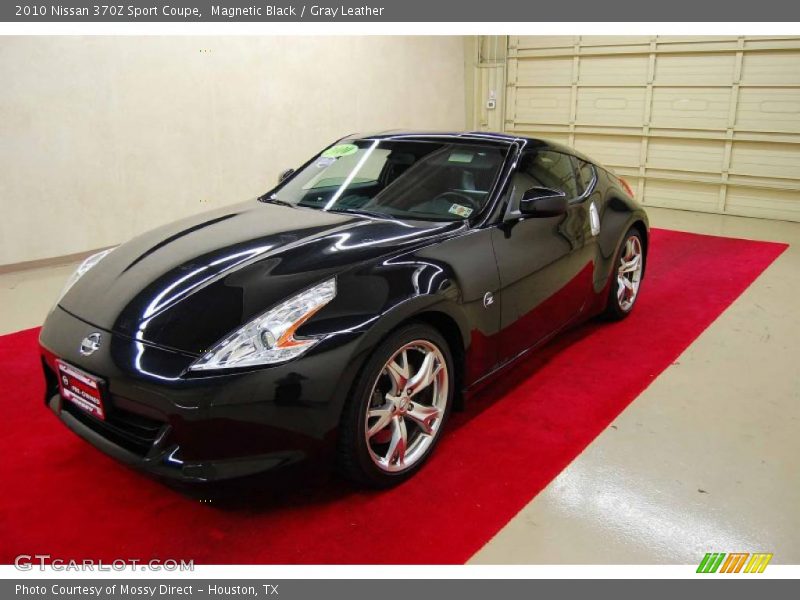 Magnetic Black / Gray Leather 2010 Nissan 370Z Sport Coupe