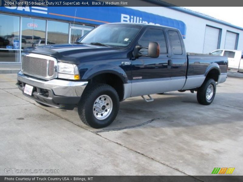 Front 3/4 View of 2004 F350 Super Duty XLT SuperCab 4x4