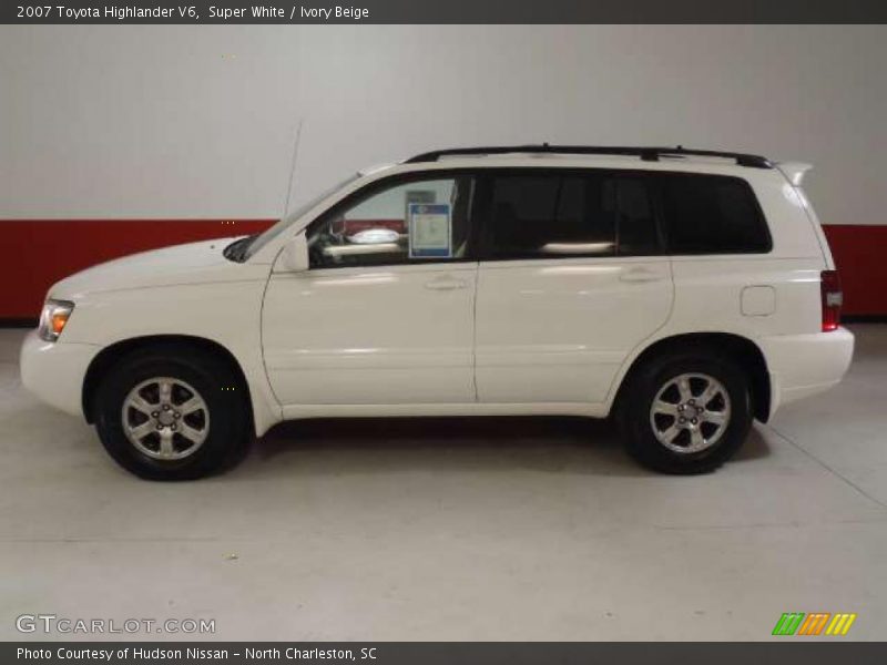 Super White / Ivory Beige 2007 Toyota Highlander V6