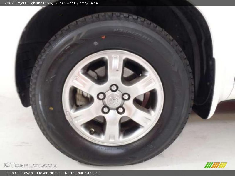 Super White / Ivory Beige 2007 Toyota Highlander V6