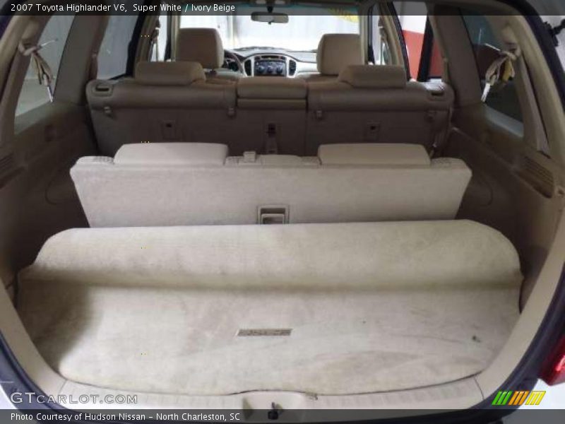 Super White / Ivory Beige 2007 Toyota Highlander V6