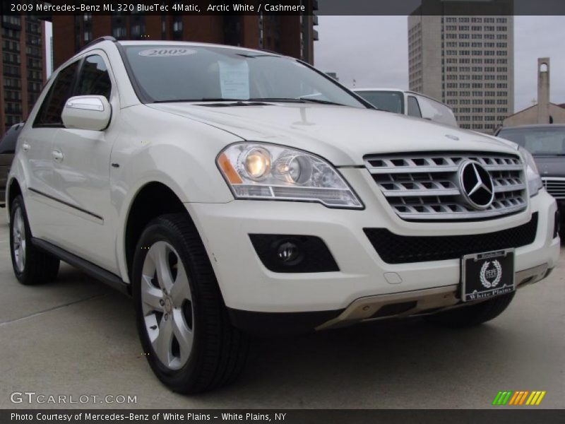 Arctic White / Cashmere 2009 Mercedes-Benz ML 320 BlueTec 4Matic