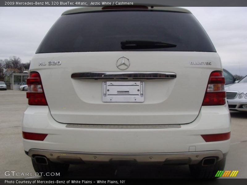 Arctic White / Cashmere 2009 Mercedes-Benz ML 320 BlueTec 4Matic