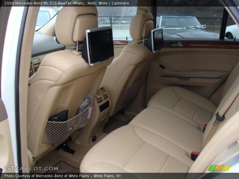  2009 ML 320 BlueTec 4Matic Cashmere Interior