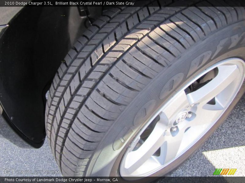 Brilliant Black Crystal Pearl / Dark Slate Gray 2010 Dodge Charger 3.5L