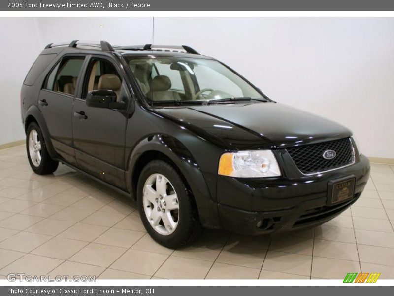 Black / Pebble 2005 Ford Freestyle Limited AWD