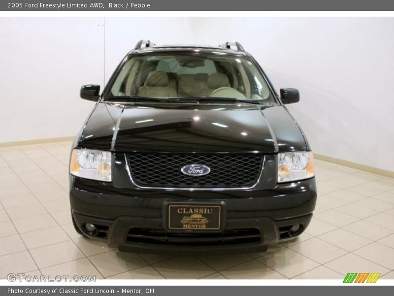 Black / Pebble 2005 Ford Freestyle Limited AWD
