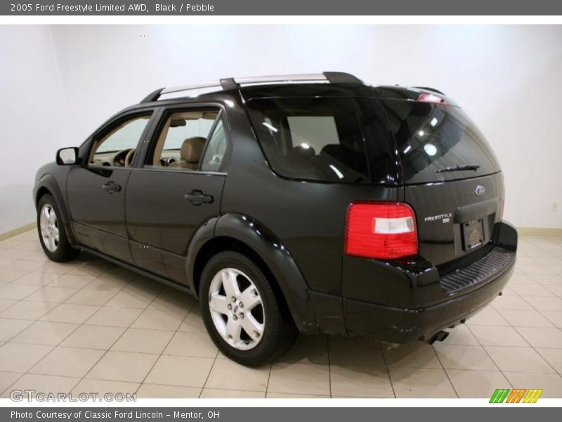 Black / Pebble 2005 Ford Freestyle Limited AWD
