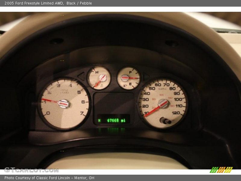 Black / Pebble 2005 Ford Freestyle Limited AWD