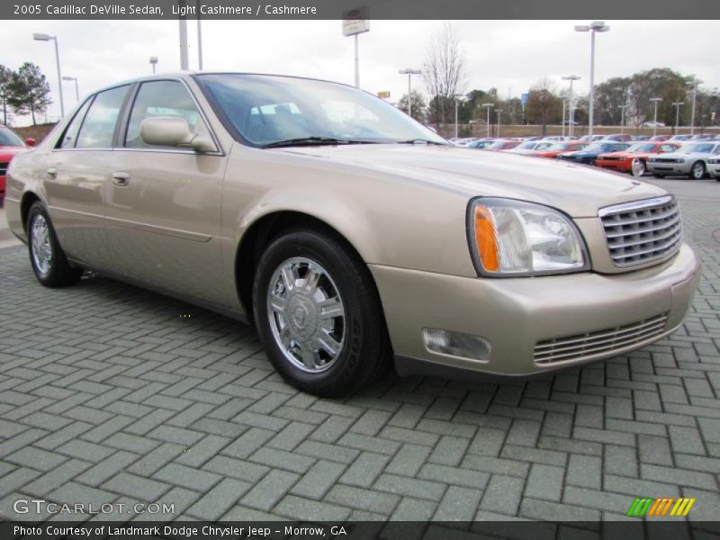 Light Cashmere / Cashmere 2005 Cadillac DeVille Sedan