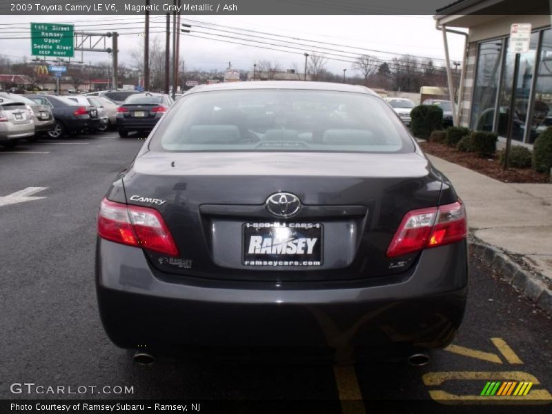 Magnetic Gray Metallic / Ash 2009 Toyota Camry LE V6