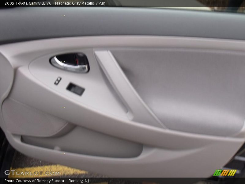 Magnetic Gray Metallic / Ash 2009 Toyota Camry LE V6