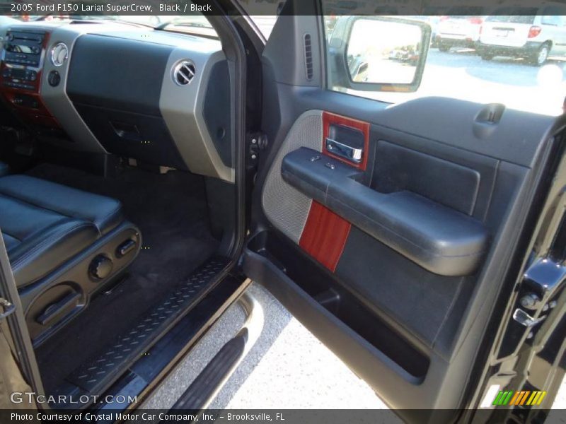 Black / Black 2005 Ford F150 Lariat SuperCrew