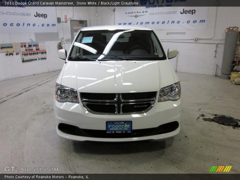 Stone White / Black/Light Graystone 2011 Dodge Grand Caravan Mainstreet