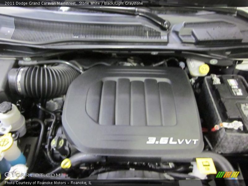 Stone White / Black/Light Graystone 2011 Dodge Grand Caravan Mainstreet