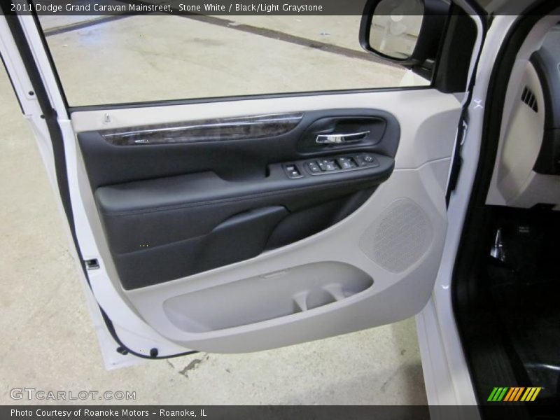 Stone White / Black/Light Graystone 2011 Dodge Grand Caravan Mainstreet