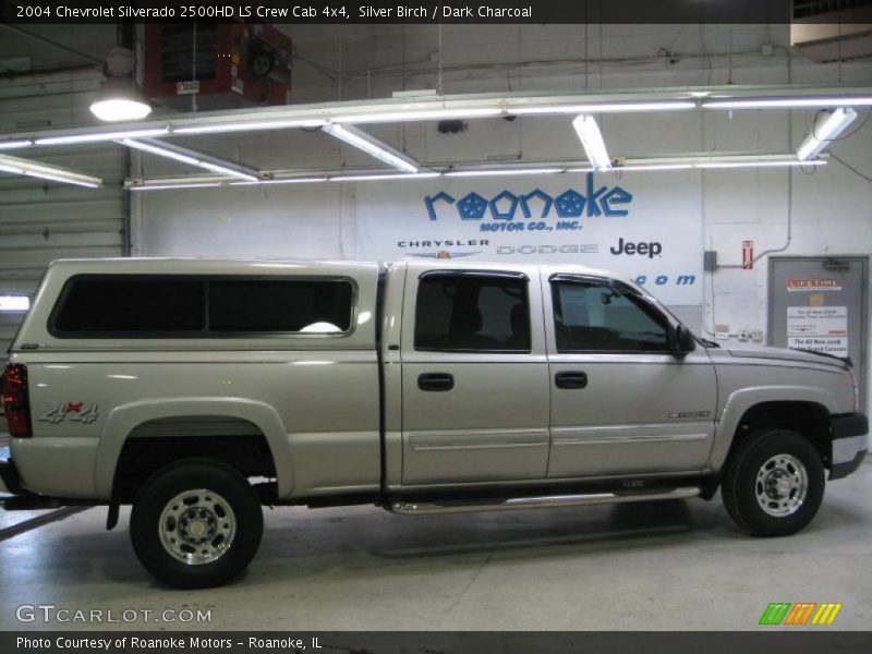 Silver Birch / Dark Charcoal 2004 Chevrolet Silverado 2500HD LS Crew Cab 4x4