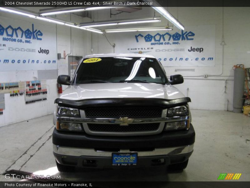 Silver Birch / Dark Charcoal 2004 Chevrolet Silverado 2500HD LS Crew Cab 4x4