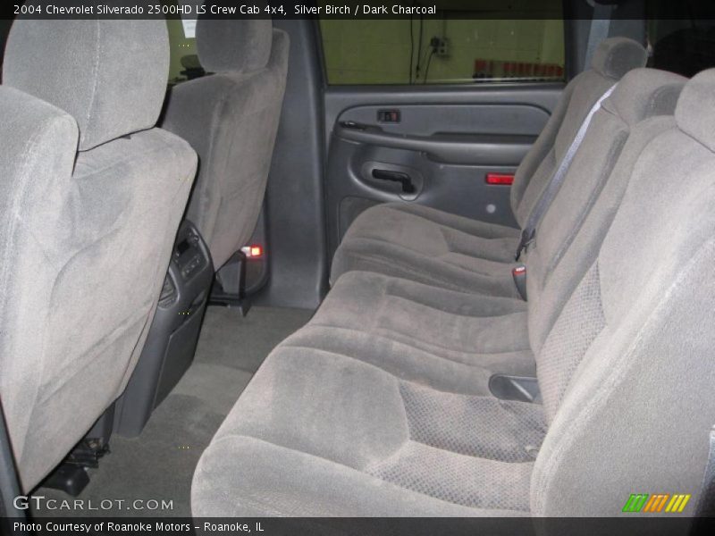 Silver Birch / Dark Charcoal 2004 Chevrolet Silverado 2500HD LS Crew Cab 4x4