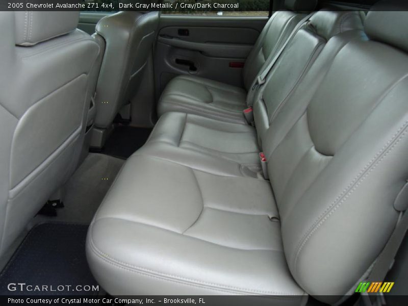Dark Gray Metallic / Gray/Dark Charcoal 2005 Chevrolet Avalanche Z71 4x4