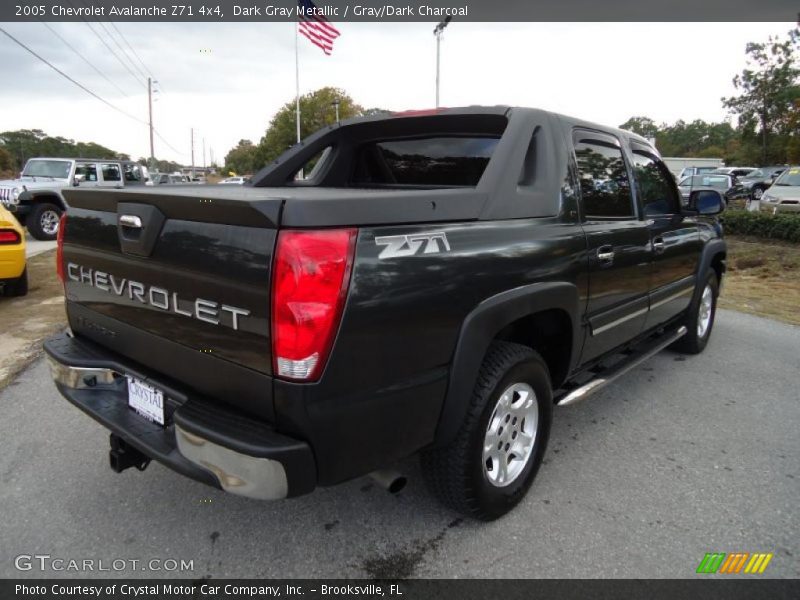 Dark Gray Metallic / Gray/Dark Charcoal 2005 Chevrolet Avalanche Z71 4x4