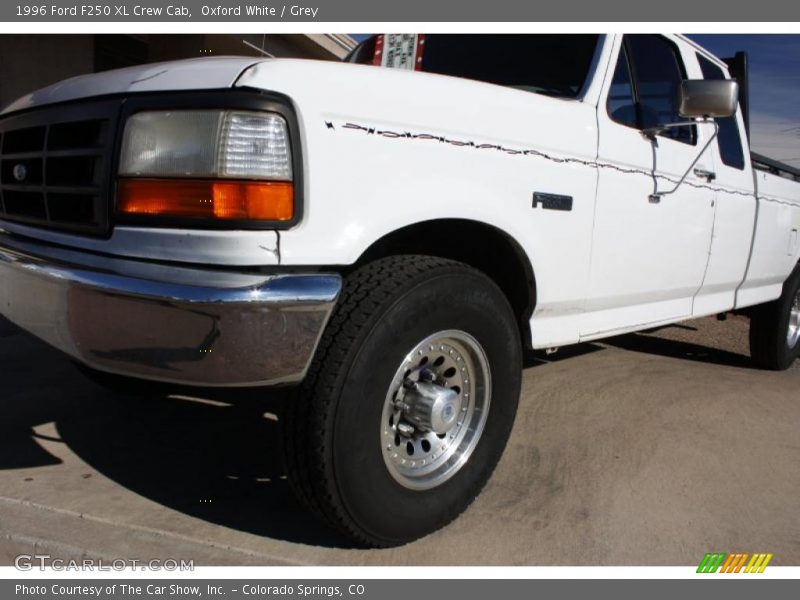 Oxford White / Grey 1996 Ford F250 XL Crew Cab