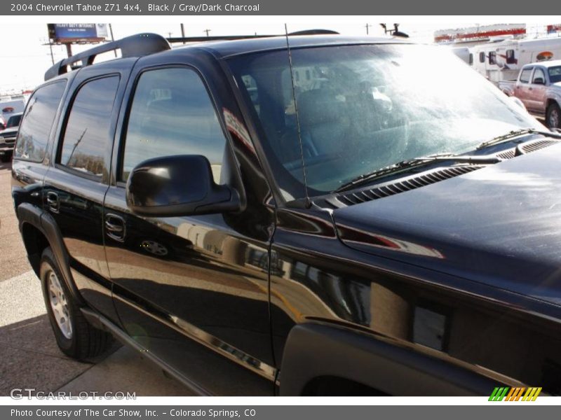 Black / Gray/Dark Charcoal 2004 Chevrolet Tahoe Z71 4x4