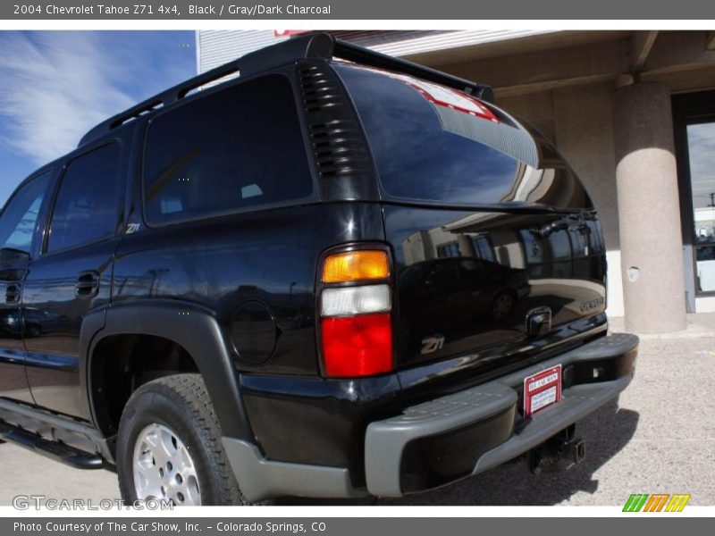 Black / Gray/Dark Charcoal 2004 Chevrolet Tahoe Z71 4x4