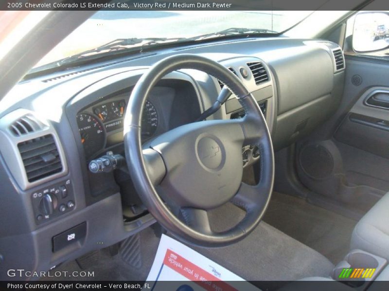 Victory Red / Medium Dark Pewter 2005 Chevrolet Colorado LS Extended Cab