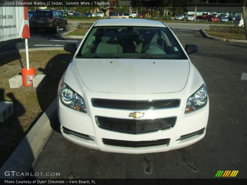 Summit White / Titanium 2009 Chevrolet Malibu LS Sedan