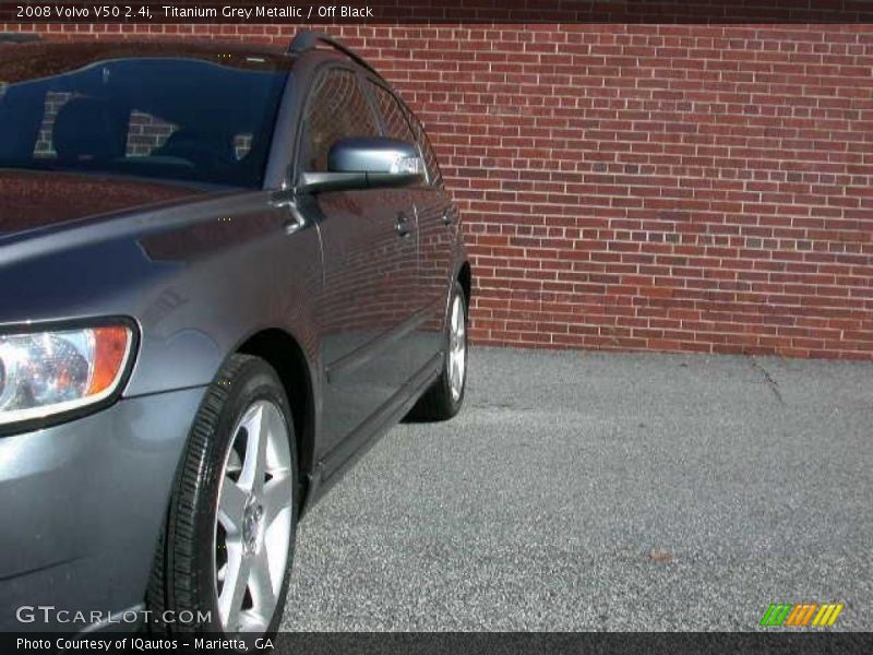 Titanium Grey Metallic / Off Black 2008 Volvo V50 2.4i