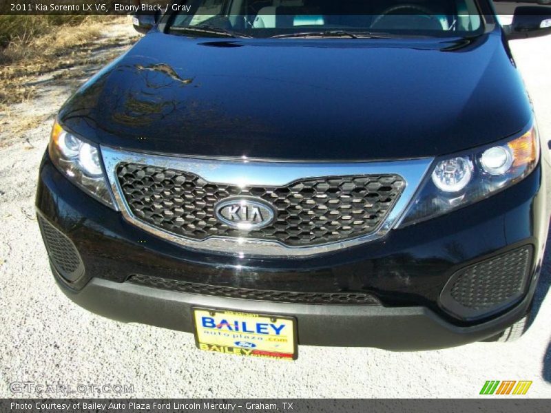 Ebony Black / Gray 2011 Kia Sorento LX V6