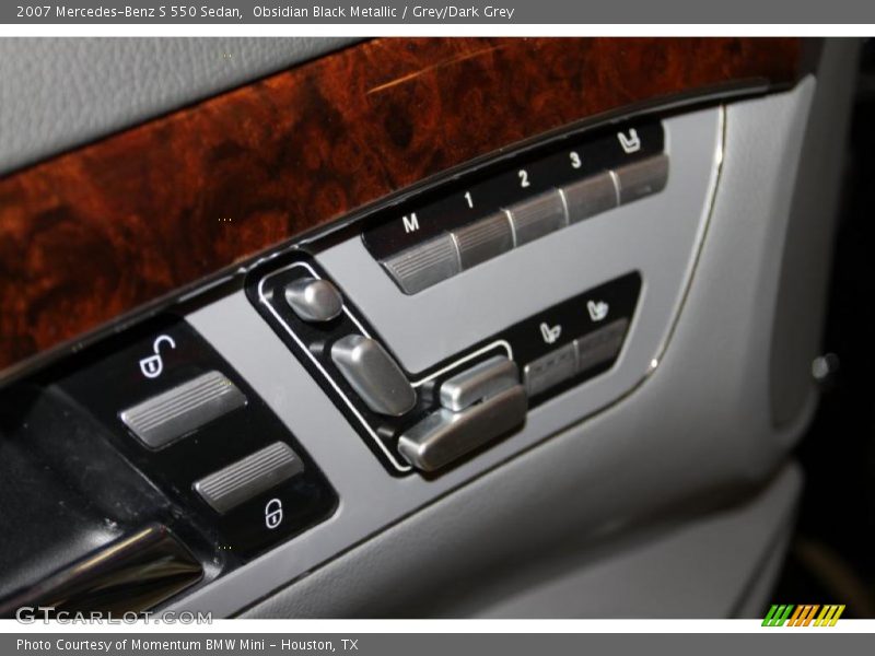 Obsidian Black Metallic / Grey/Dark Grey 2007 Mercedes-Benz S 550 Sedan