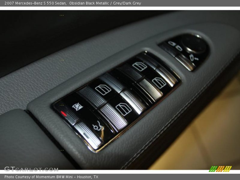 Obsidian Black Metallic / Grey/Dark Grey 2007 Mercedes-Benz S 550 Sedan