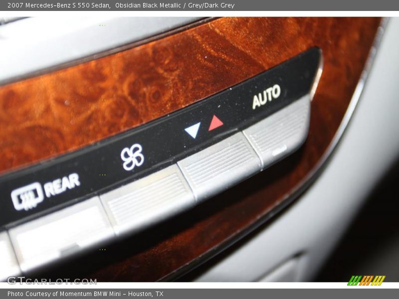 Obsidian Black Metallic / Grey/Dark Grey 2007 Mercedes-Benz S 550 Sedan