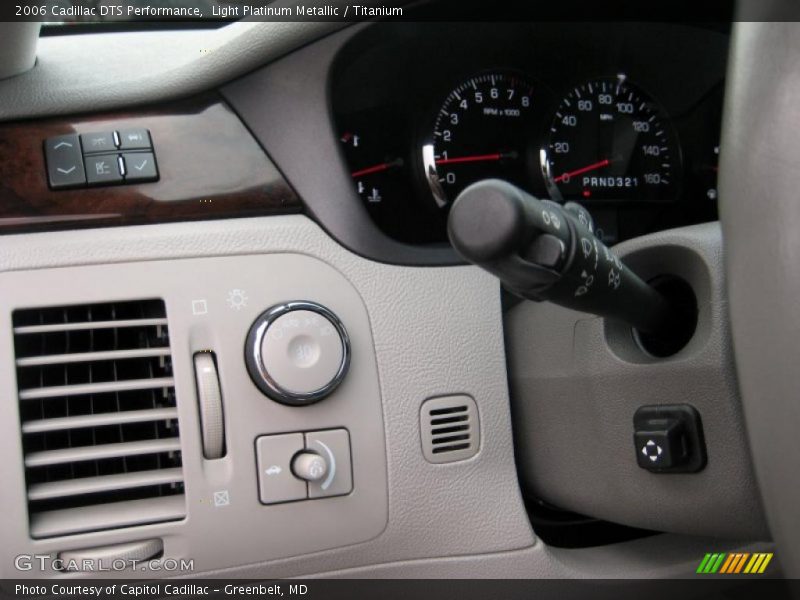 Light Platinum Metallic / Titanium 2006 Cadillac DTS Performance