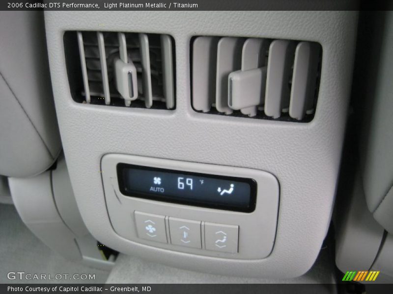 Light Platinum Metallic / Titanium 2006 Cadillac DTS Performance