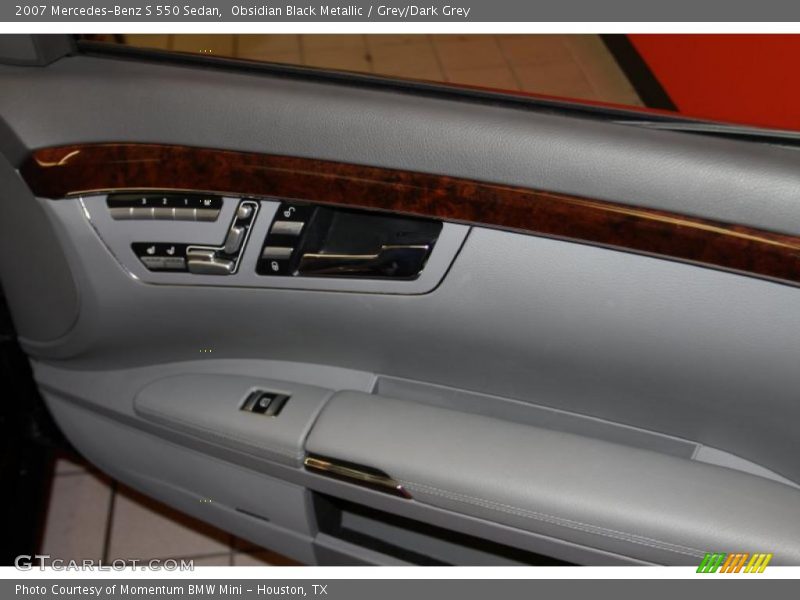 Obsidian Black Metallic / Grey/Dark Grey 2007 Mercedes-Benz S 550 Sedan