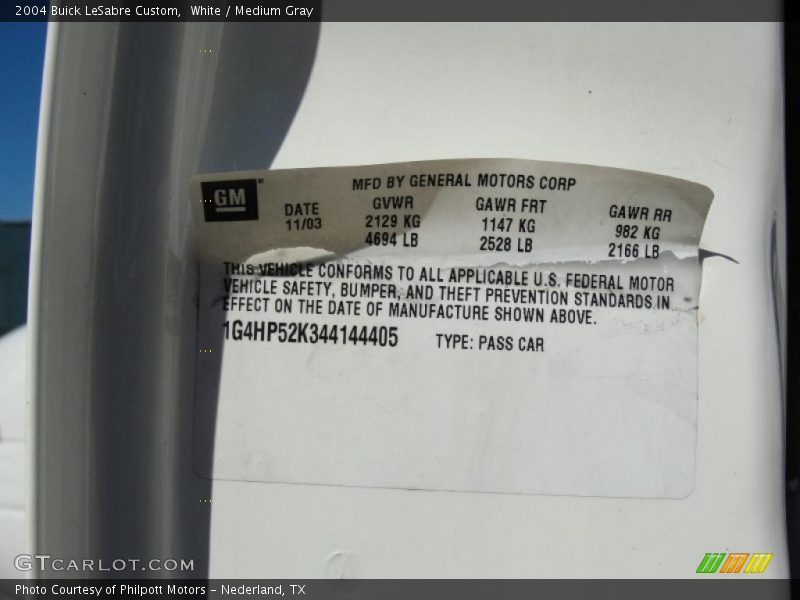 White / Medium Gray 2004 Buick LeSabre Custom