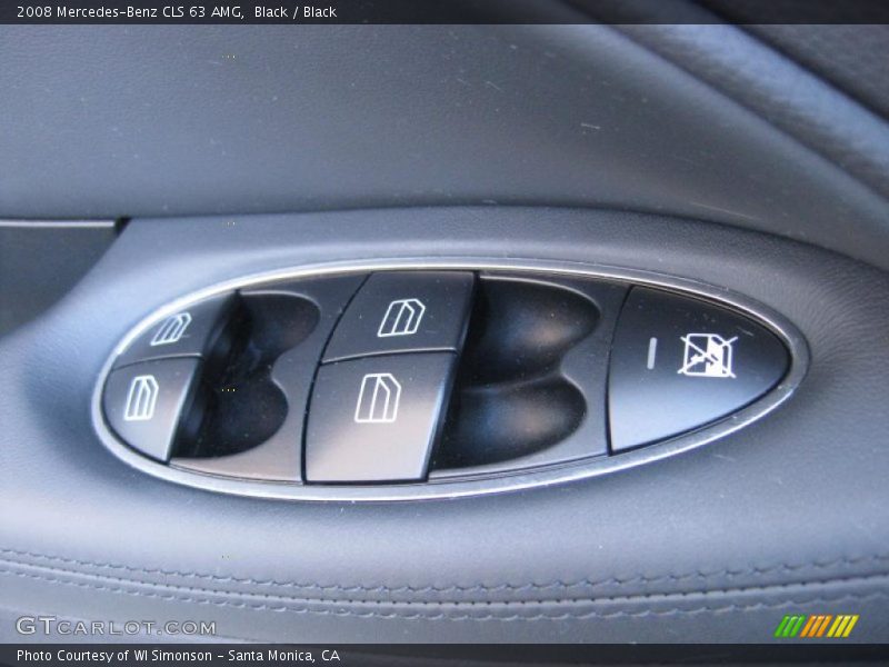 Controls of 2008 CLS 63 AMG