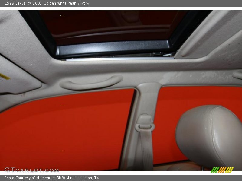 Golden White Pearl / Ivory 1999 Lexus RX 300