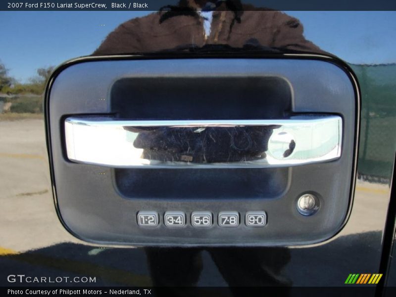 Black / Black 2007 Ford F150 Lariat SuperCrew