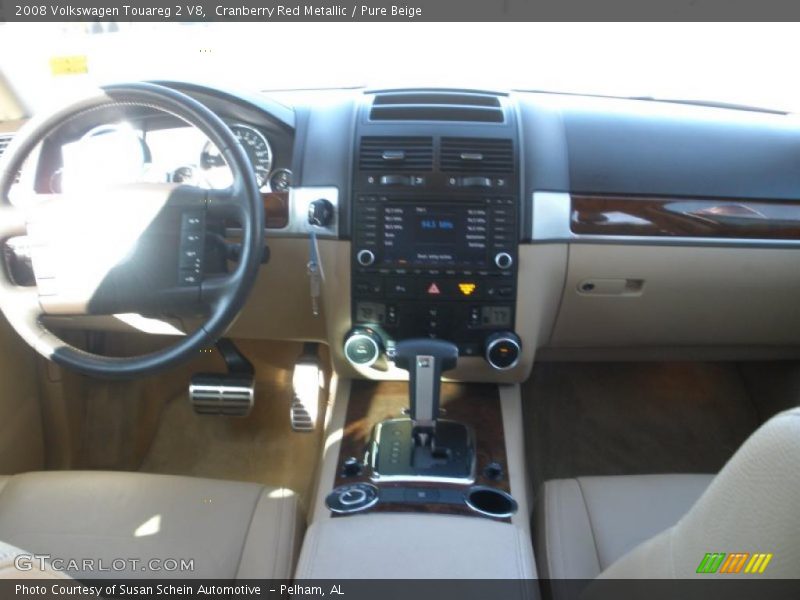 Cranberry Red Metallic / Pure Beige 2008 Volkswagen Touareg 2 V8