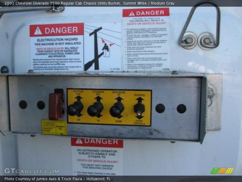 Controls of 2001 Silverado 3500 Regular Cab Chassis Utility Bucket
