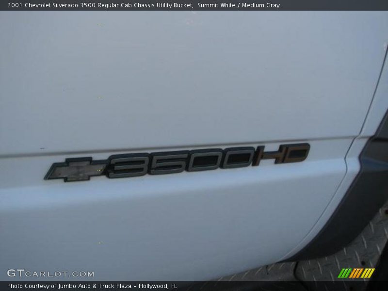 Summit White / Medium Gray 2001 Chevrolet Silverado 3500 Regular Cab Chassis Utility Bucket